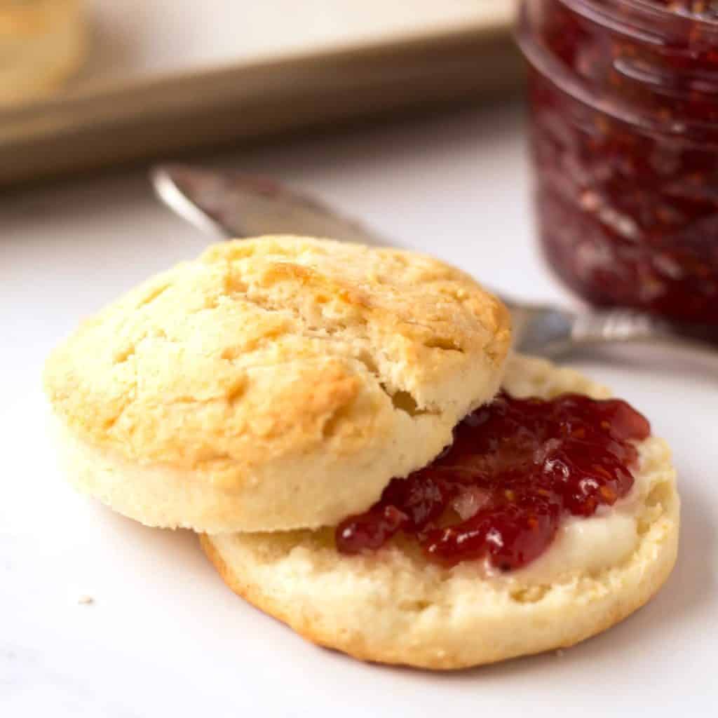 8 Easy Homemade Biscuit Recipes - Buttery, Flaky & Fluffy!