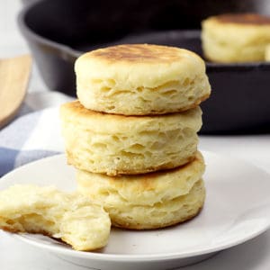 8 Easy Homemade Biscuit Recipes - Buttery, Flaky & Fluffy!